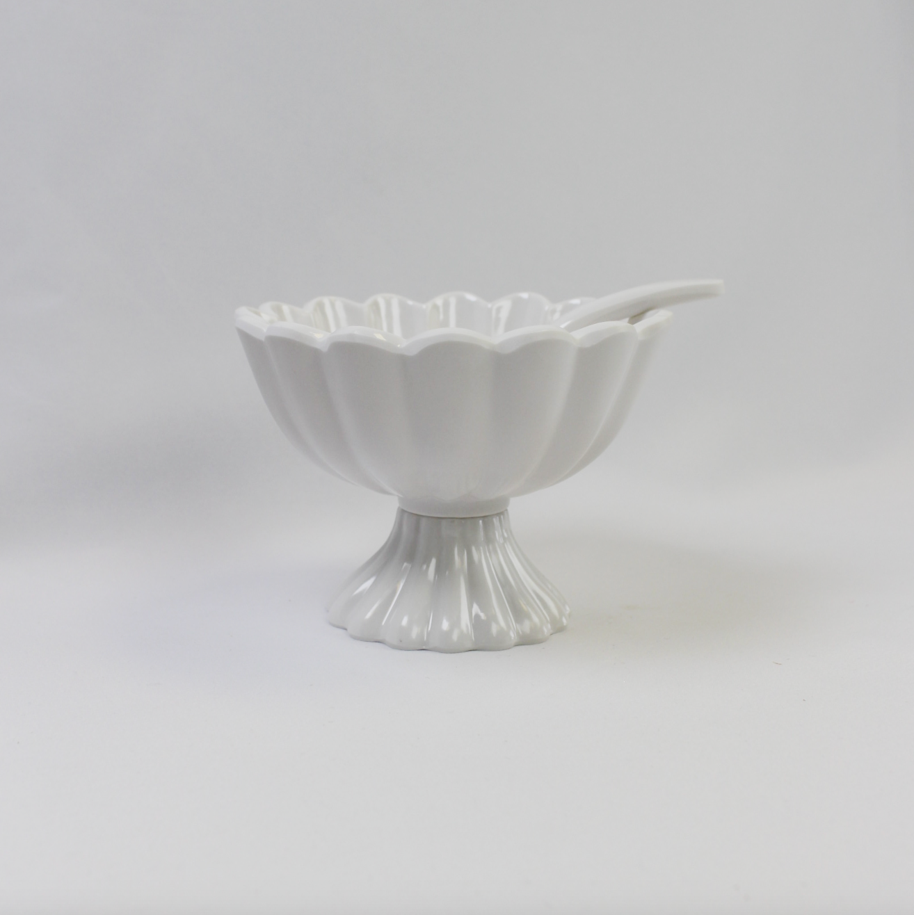 Vienna Mini Pedestal with Spoon