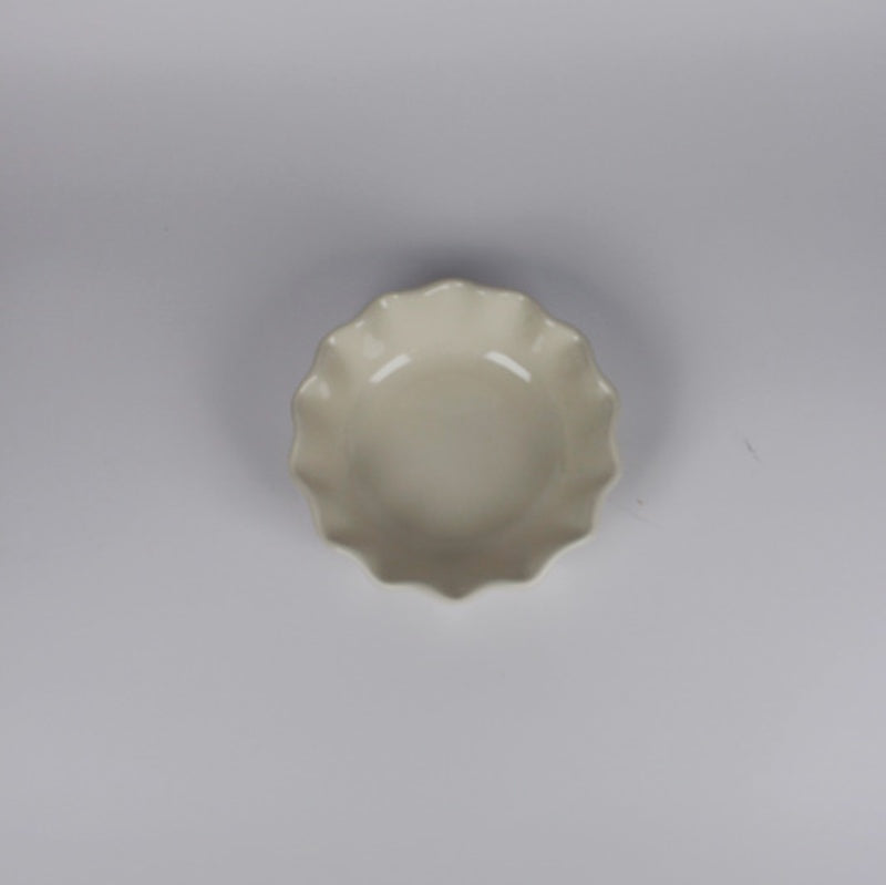 Stoneware Bowl with Scalloped Edges