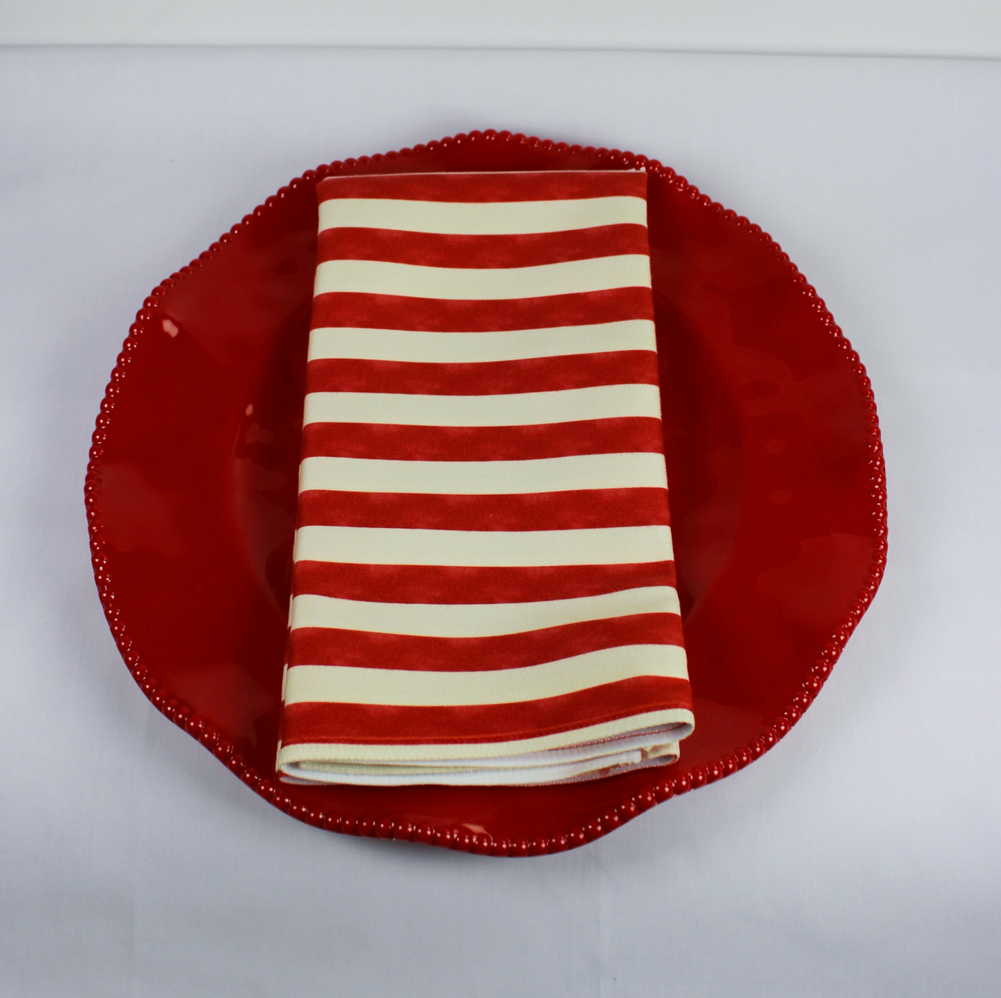 Red Scalloped Melamine Dinner Plate