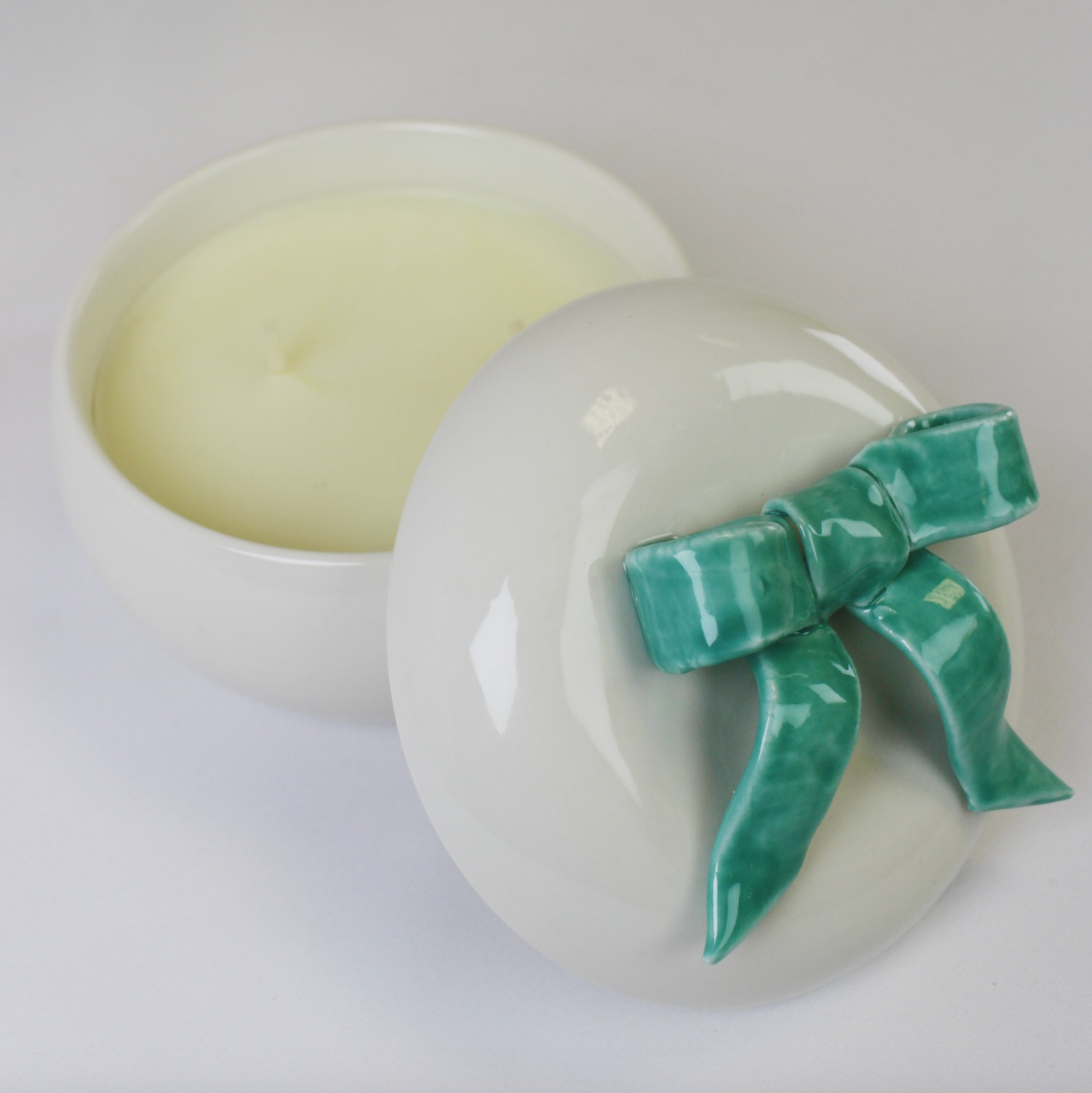 Bow Candle