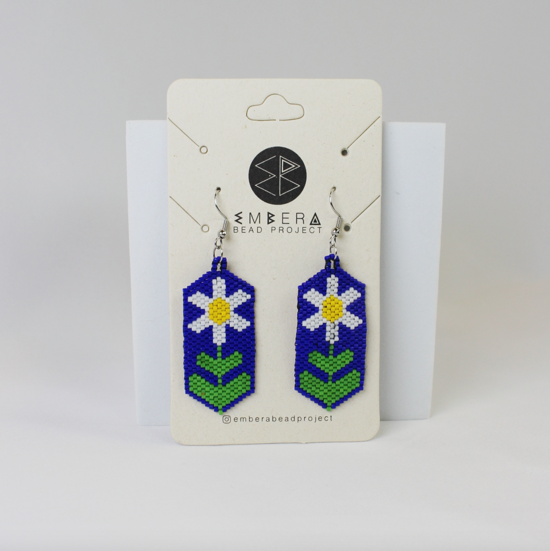 White Daisy Beaded Earrings