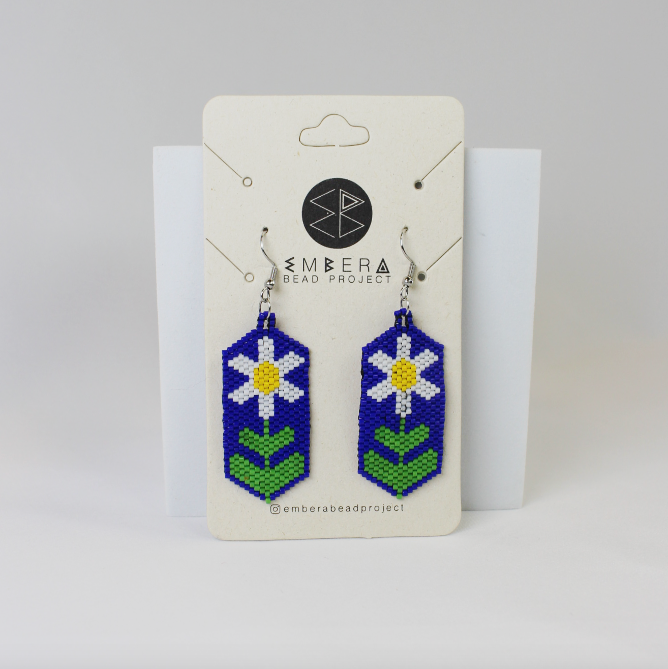 White Daisy Beaded Earrings